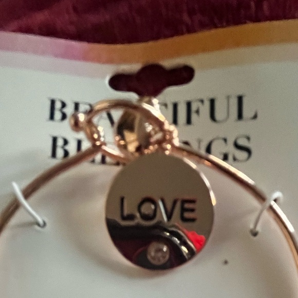 Gold Tone Love Charm Bracelet NWT - Picture 2 of 8